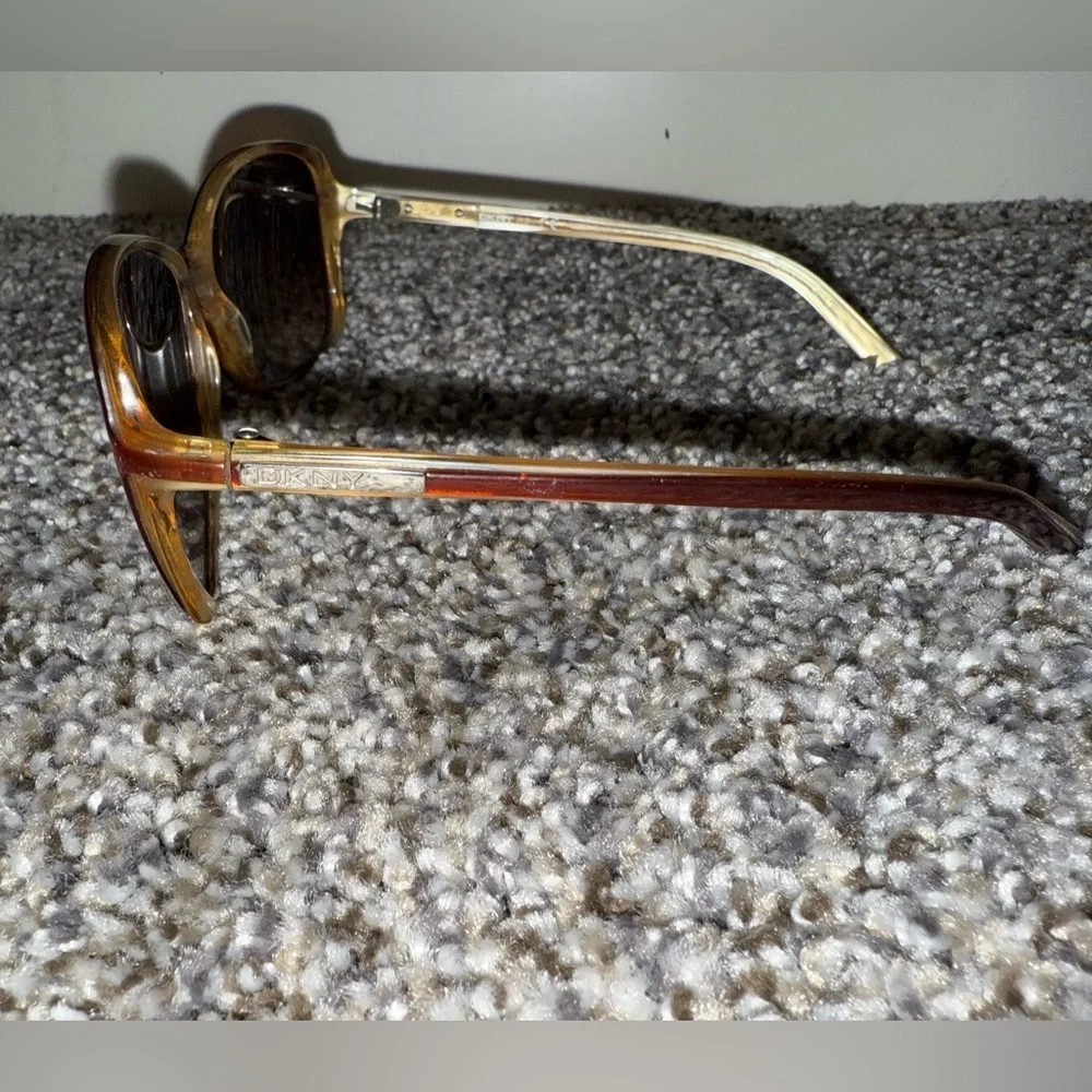 DKNY brown sunglasses - Picture 2 of 3